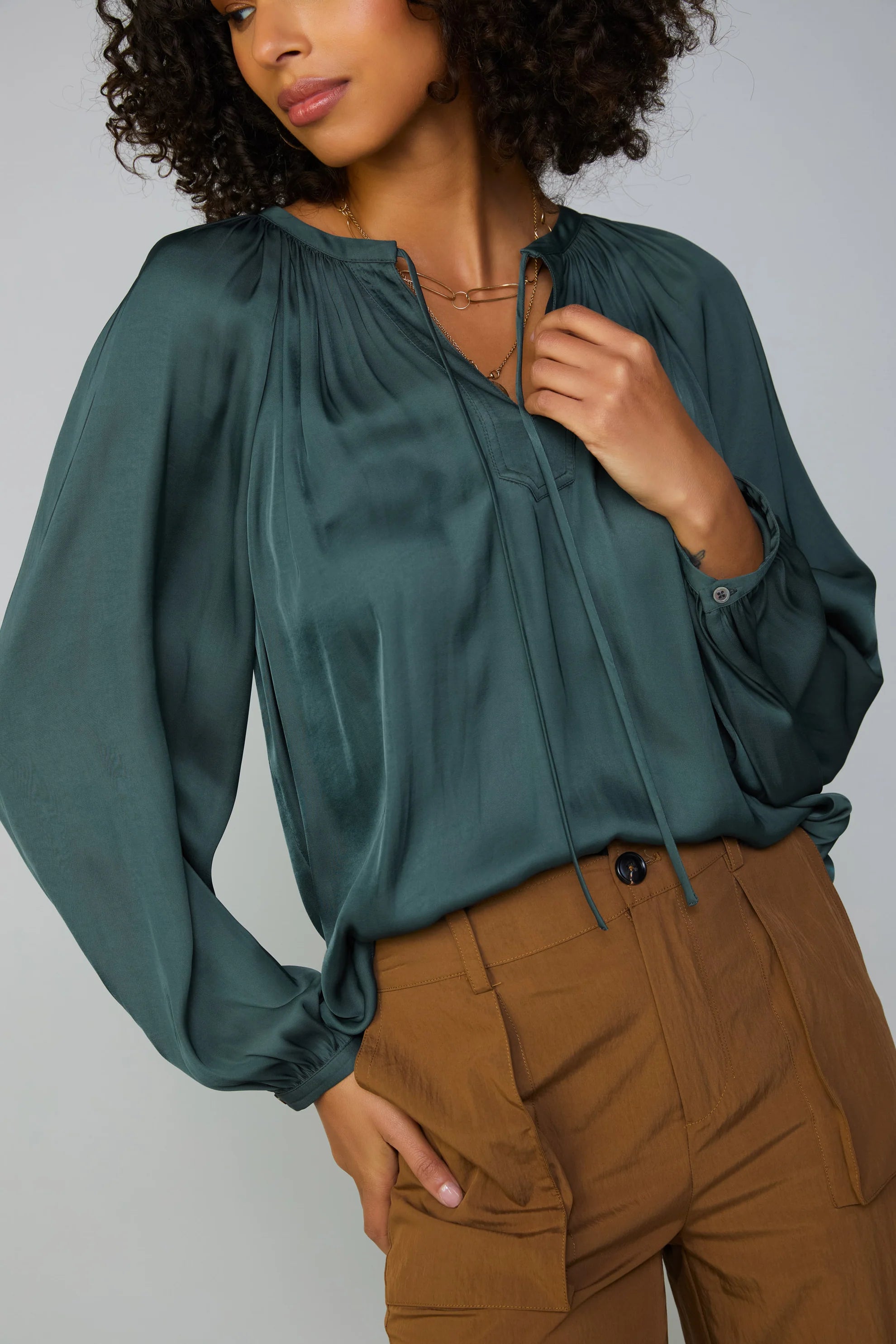 GATHERED SPLIT NECK BLOUSE