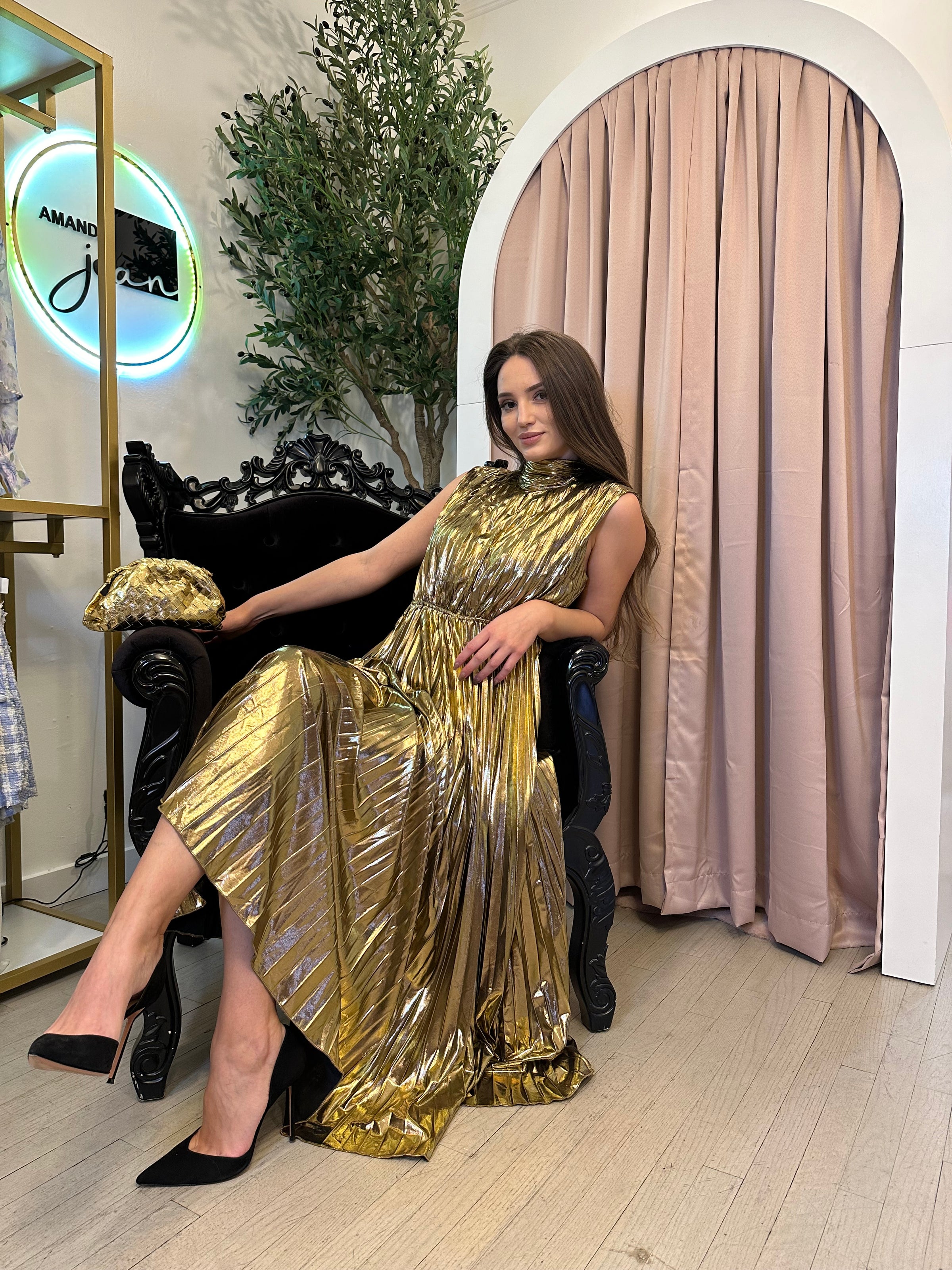 Metallic high neck elastic waist pleated midi dress gold