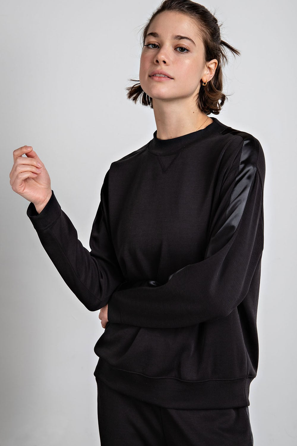 TOP WITH SATIN SIDE DETAIL BLACK