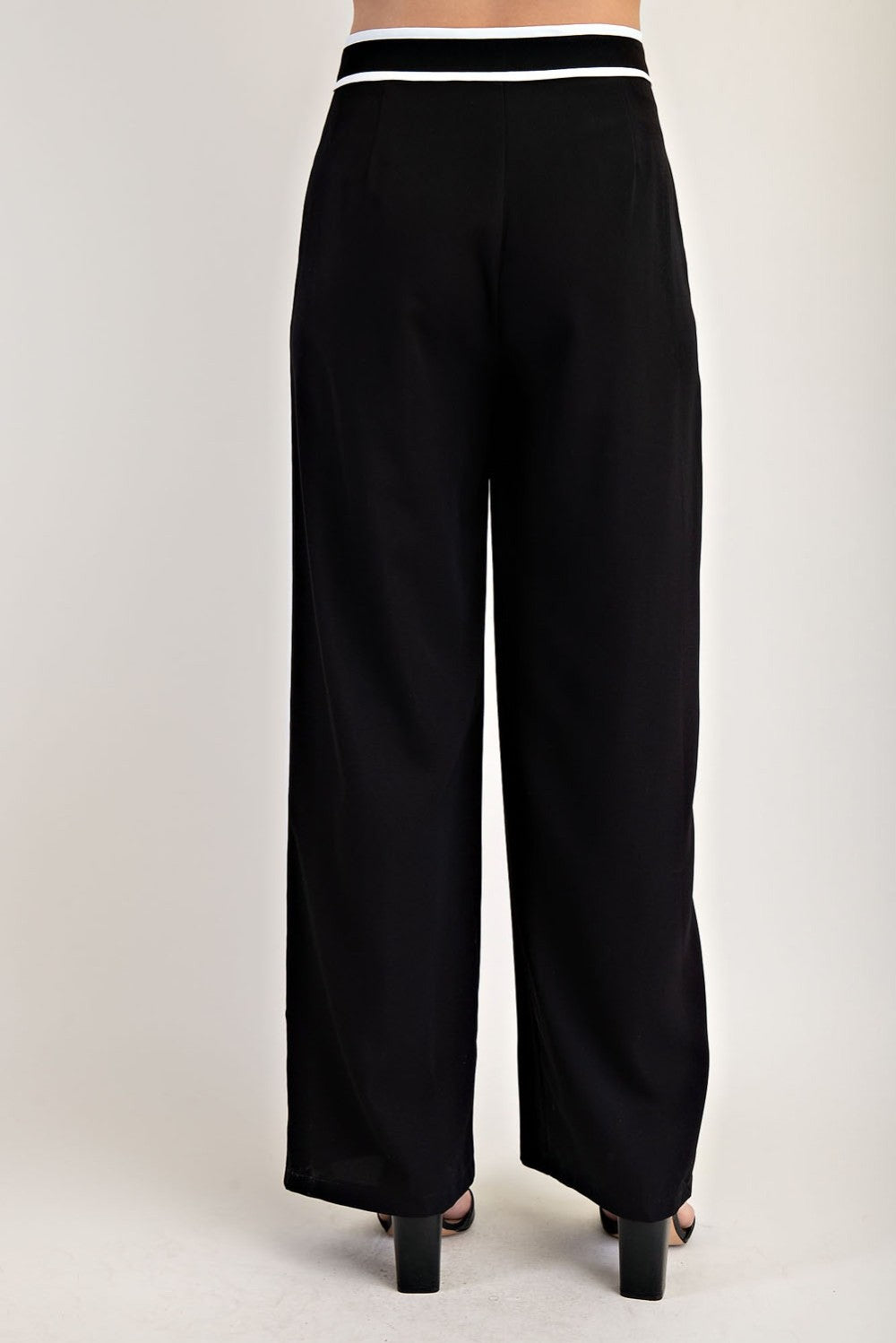 PLEATED TROUSERS WITH CONTRAST EDGE DETAIL