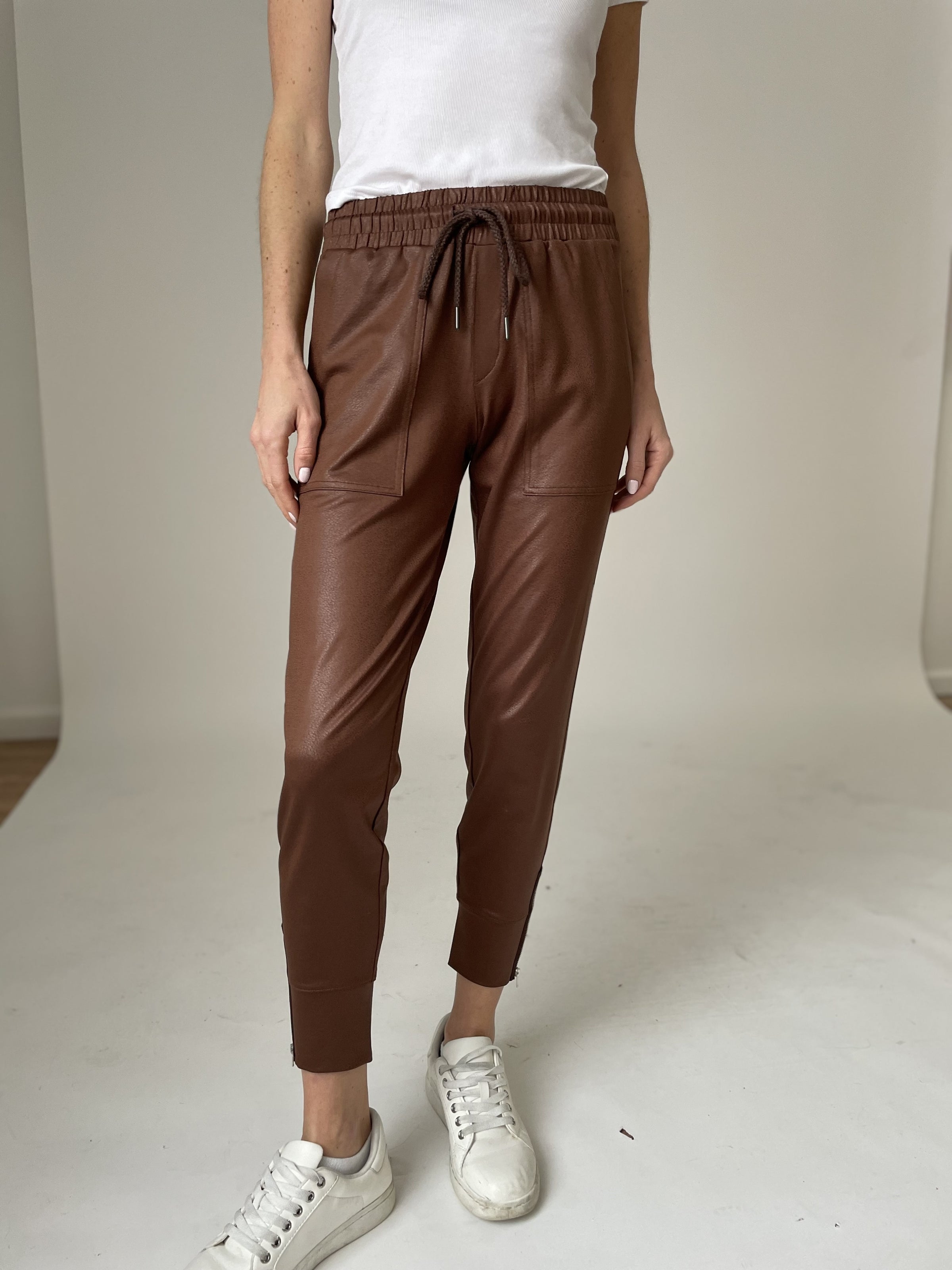 Coated Zip Jogger Brown