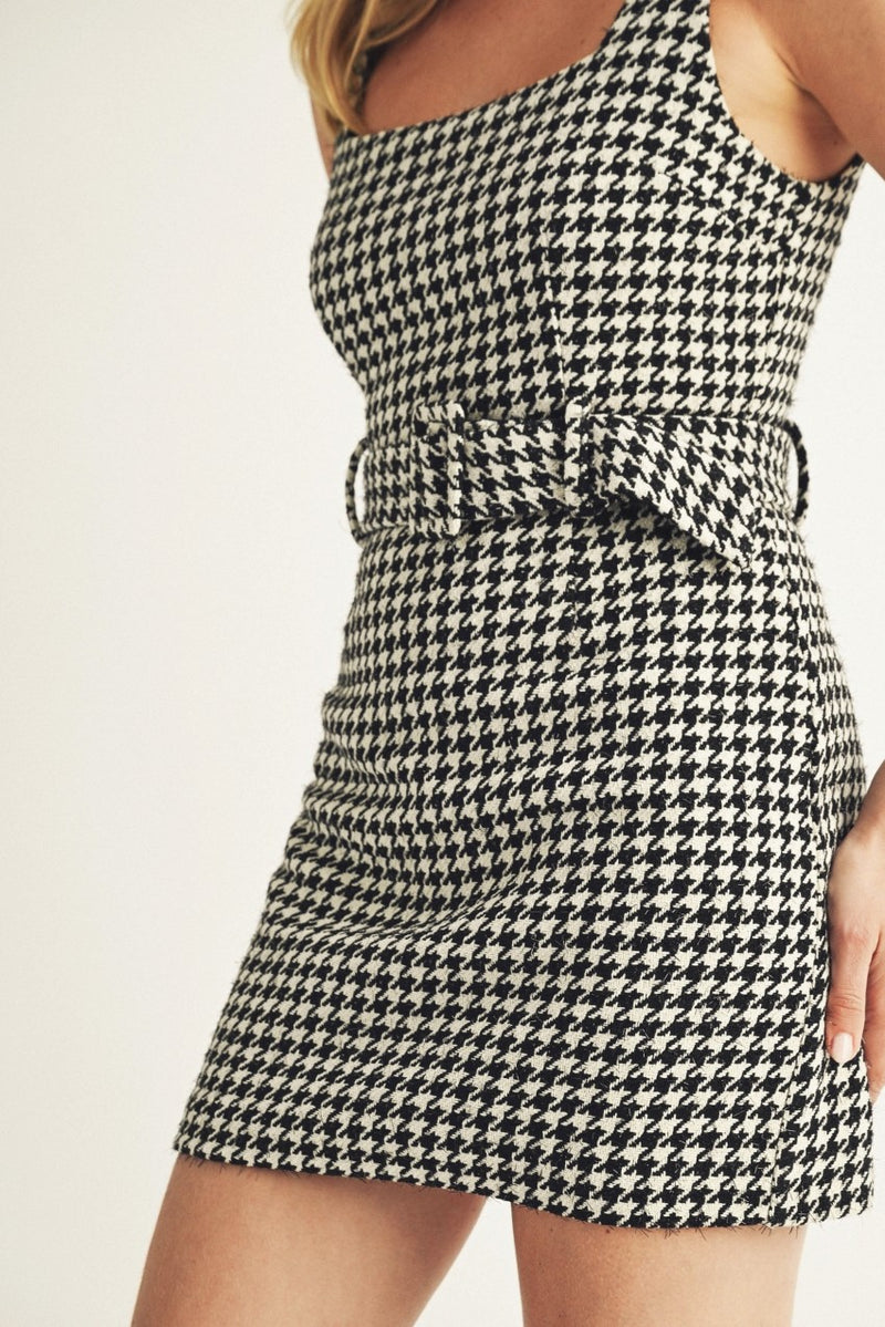 HOUNDSTOOTH BELTED BODYCON MINI DRESS