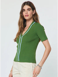 Ribbed Knit V-Neck Short Sleeve Top with Contrast Trim