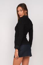 BLACK KNITTED COLLAR ON LONG SLEEVE BLOUSE