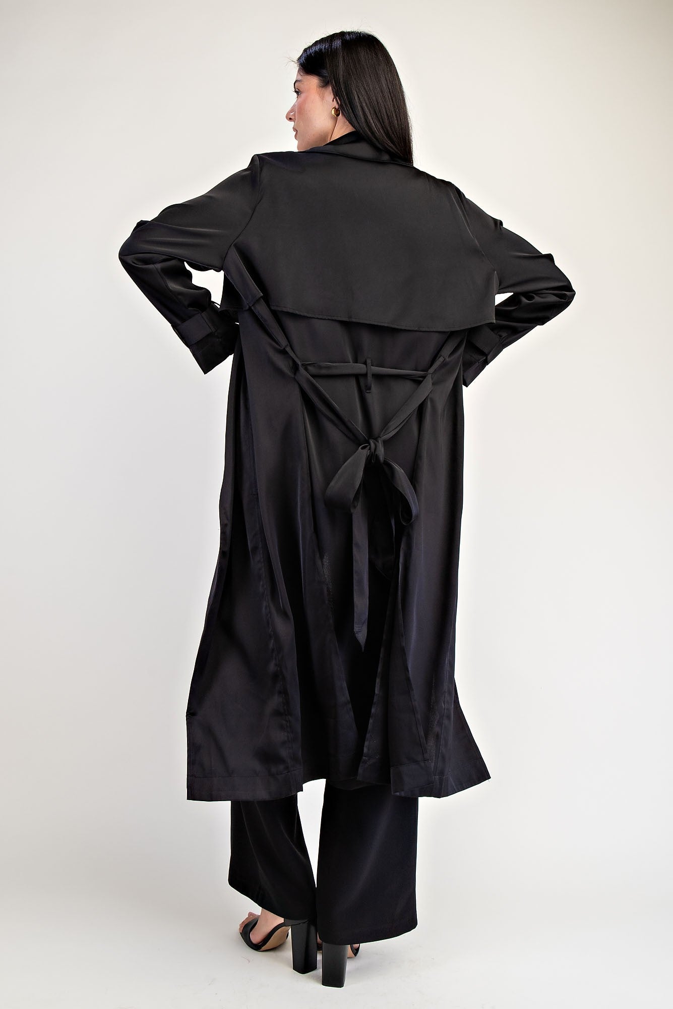 SATIN TRENCH WITH OPEN FRONT BLACK