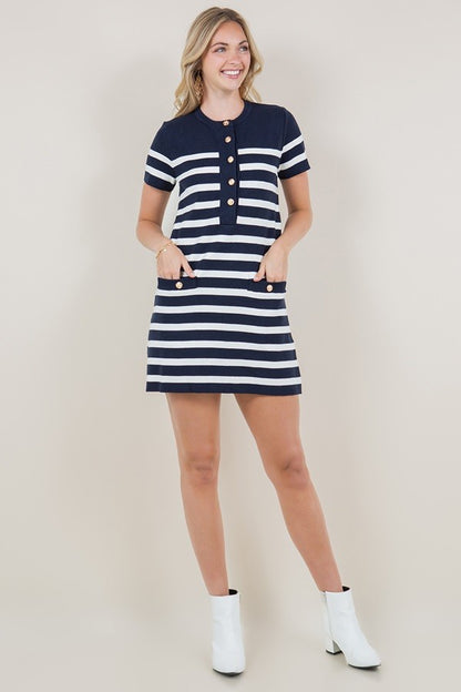 STRIPED SHORT SLEEVE ROUND NECK KNIT DRESS