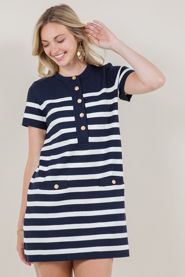 STRIPED SHORT SLEEVE ROUND NECK KNIT DRESS