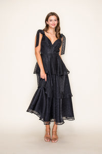 TIE STRAP SLEEVELESS TIRED MAXI DRESS