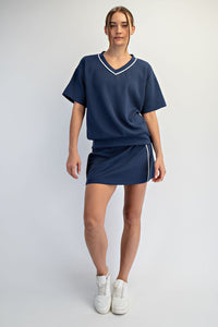 Blue V-Neck Oversized Sweatshirt with Contrast Trim