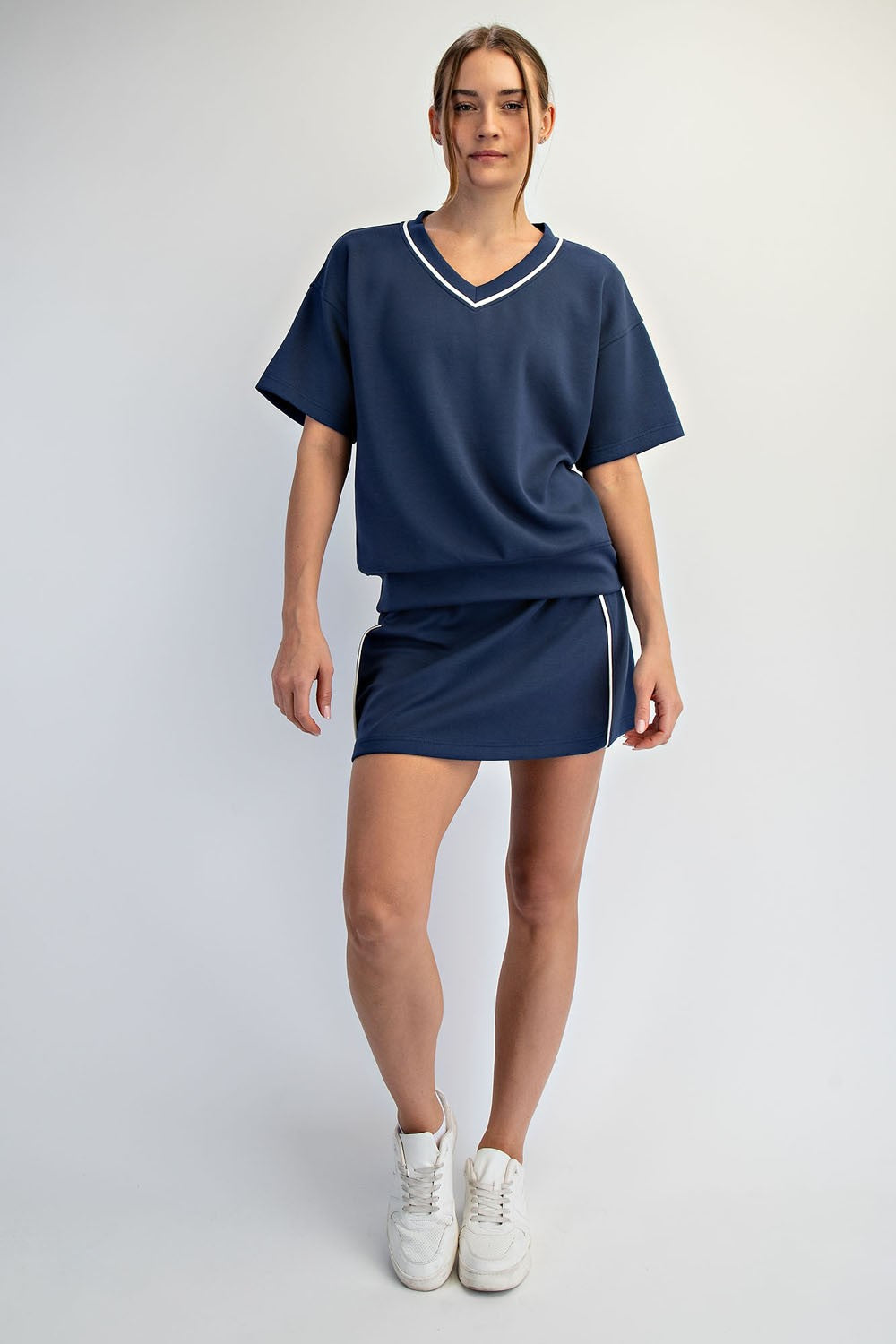 Blue V-Neck Oversized Sweatshirt with Contrast Trim