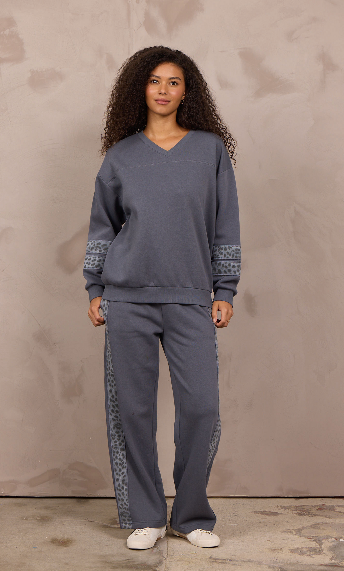 Washed Fleece Set with Leopard Trim