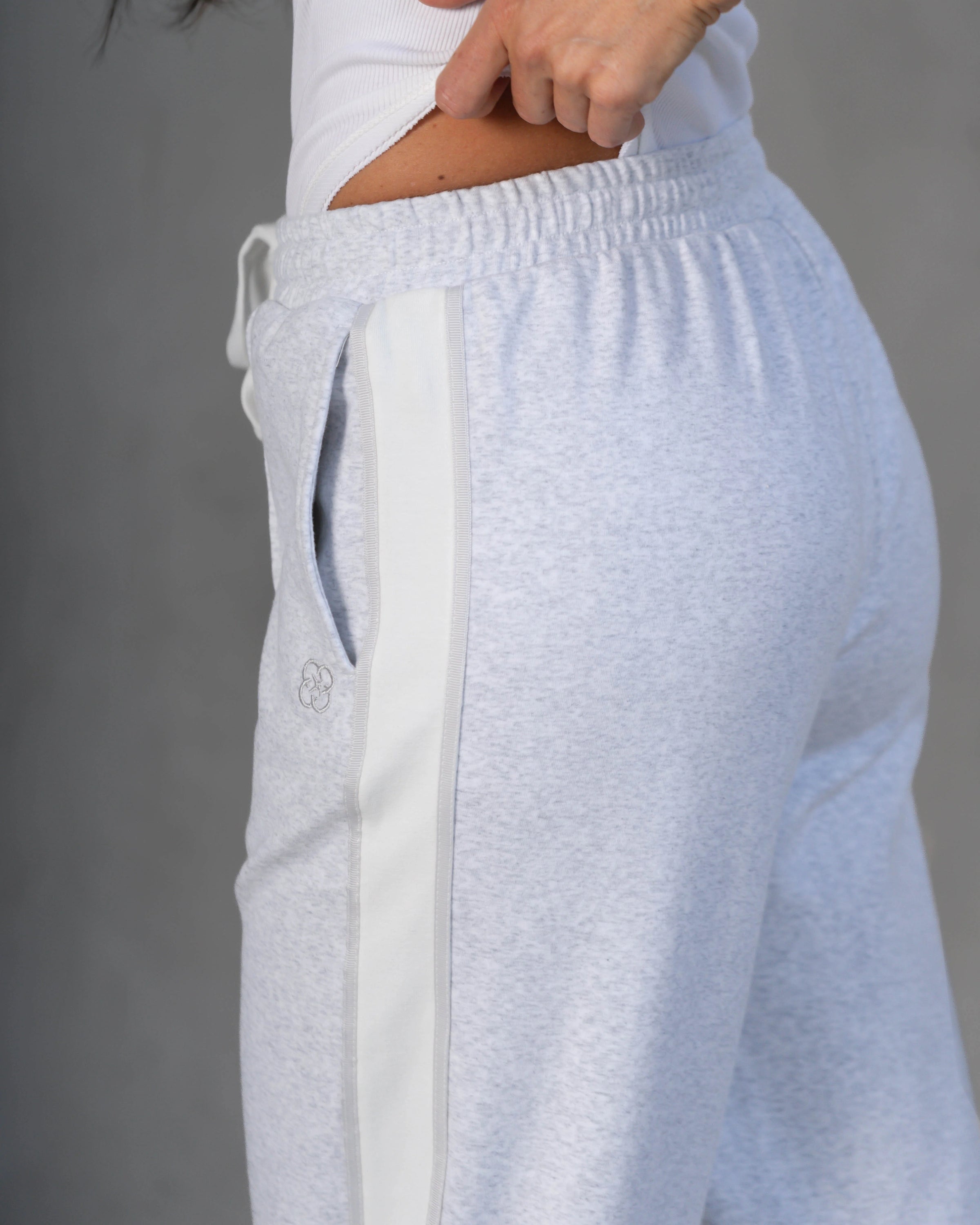 Light Gray Wide-Leg Pants with White Side Stripe and Zipper Hem Detail