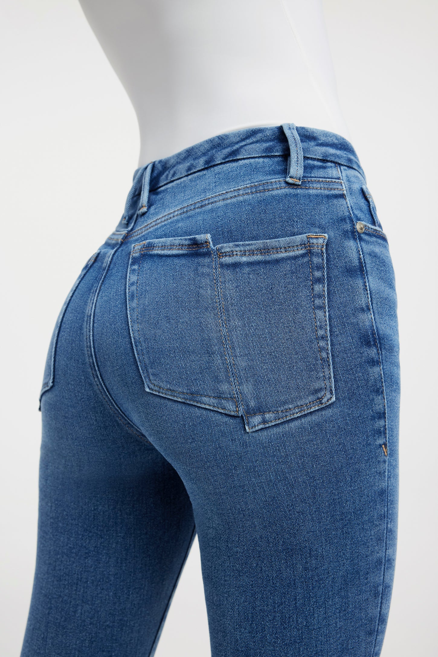 新品未使用Jeans Skinny Dan Cropped Skinny fit WFI11981M_Z196_1.jpg?v=1682522402