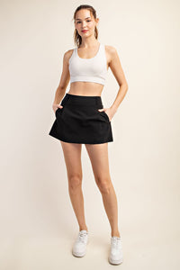 CRINKLE WOVEN SKORT BLACK