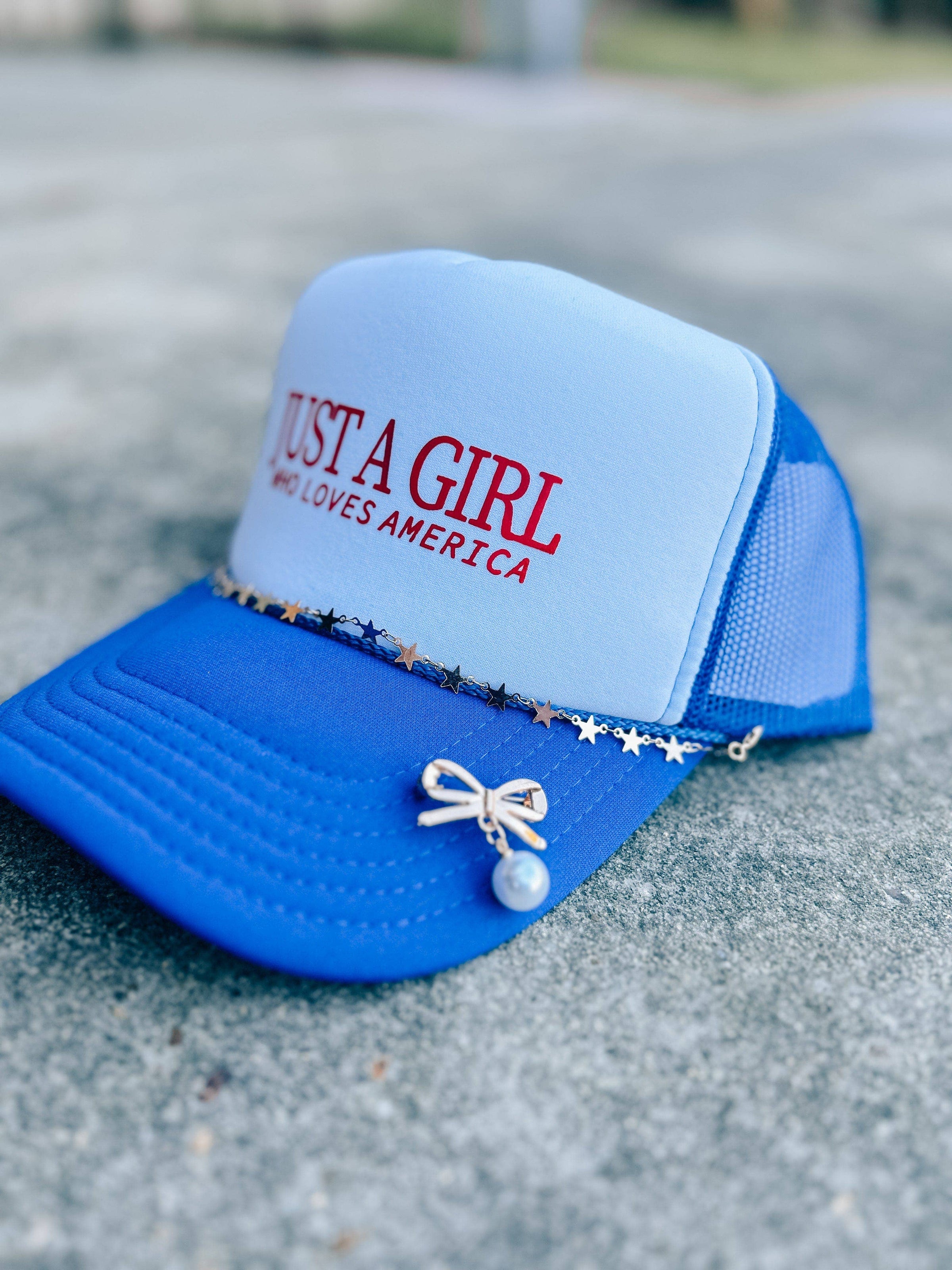"Just A Girl America Trucker Hat" With Chain Set