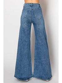 High-Waisted Wide-Leg Jeans with Glossy Croc-Effect Finish