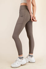 YOGA LEGGINGS WITH SIDE POCKETS