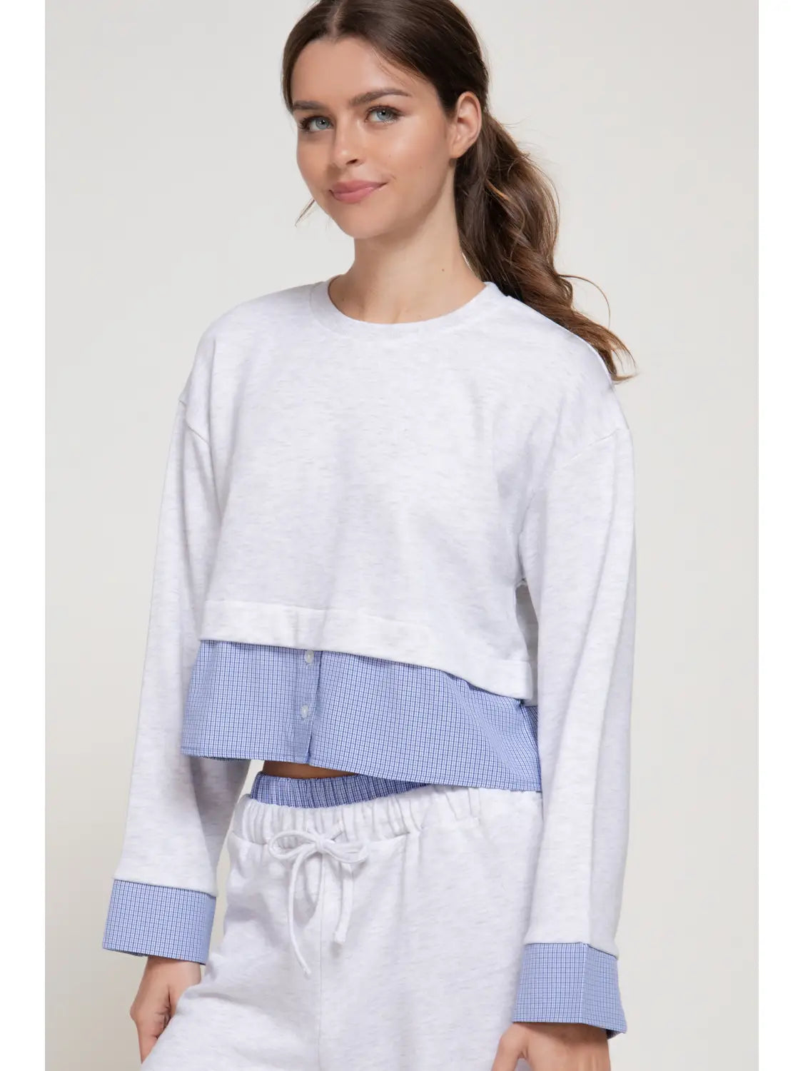 Layered Contrast Trim Cropped Long Sleeve Top