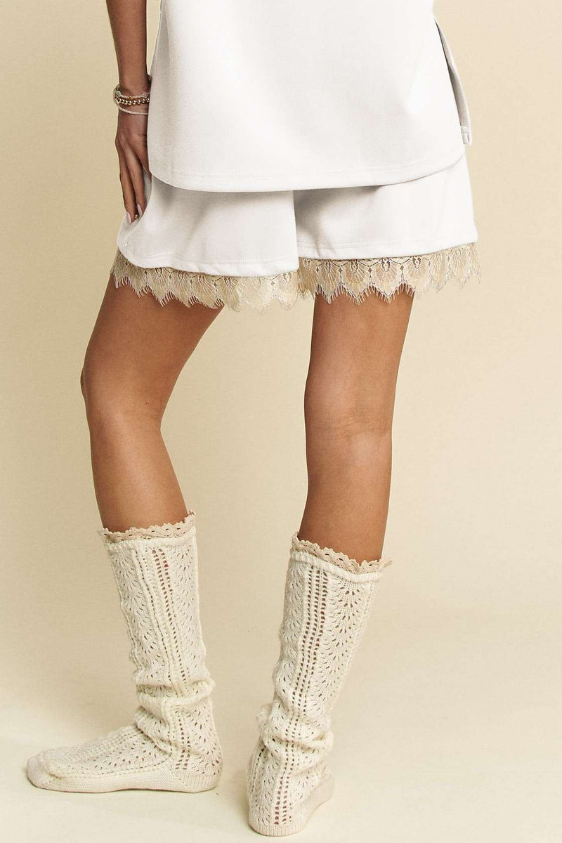 DRAWSTRING WAISTBAND LACE TRIM SHORT PANT