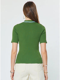 Ribbed Knit V-Neck Short Sleeve Top with Contrast Trim