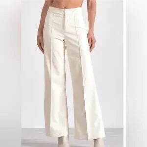 Vegan Leather Highwaisted Trouser